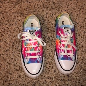 tie dye converse